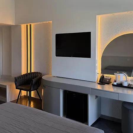 Sveltos Готель