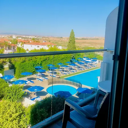 Sveltos 3* Larnaka