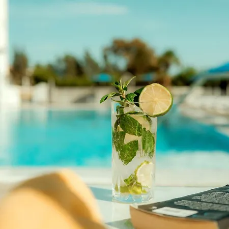 Sveltos Hotel 3*
