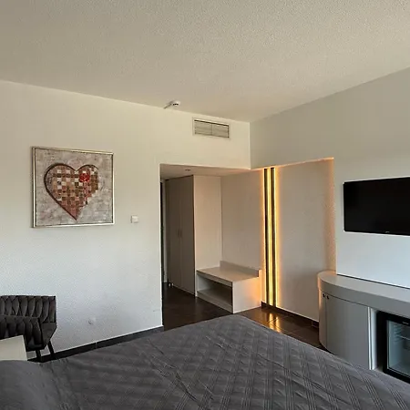 ホテル Sveltos ラルナカ