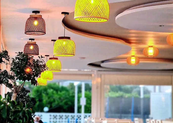 Отель Sveltos Ларнака