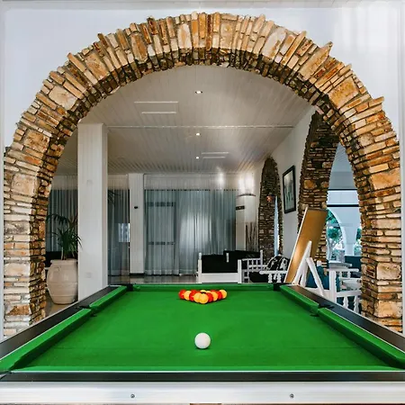 Sveltos Hotel