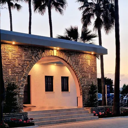Sveltos Hotel 3*